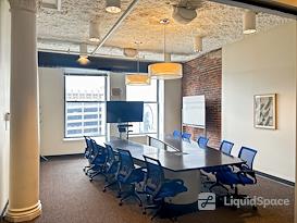 Regus | IN, Indianapolis - E Washington Street
