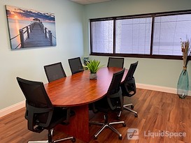 Crown Center Executive Suites (CCESuites)