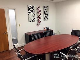 Crown Center Executive Suites (CCESuites)