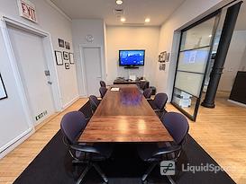DEVLINHAIR Office in Soho