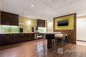 Regus | 600 Third Avenue