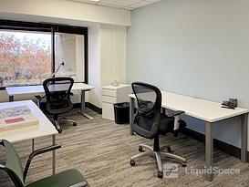 Regus | Foster Plaza