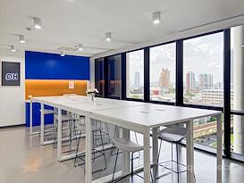 HQ | Bangkok, S.P. Building