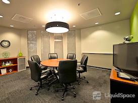 Regus | Howard Hughes Parkway