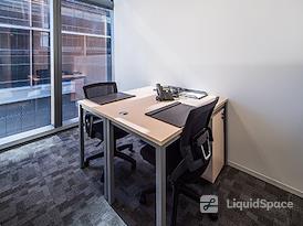 Regus | Shanghai, The Hub