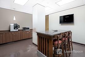 Regus | One Riverwalk Place