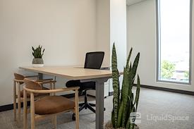 The Root Coworking - Builders