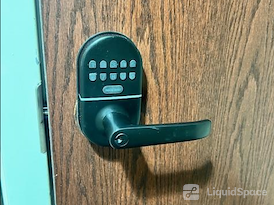 BusinessWise (Law & Finance Building)