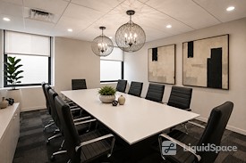 (521) Premier Midtown Manhattan