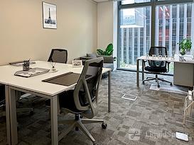 Regus | Shanghai, The Hub