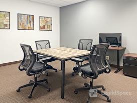 Regus | Executive Tower