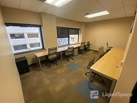 Avanti Workspace - Broadway Media Center