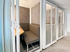 Signature | Hong Kong, The Gateway