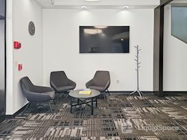 HQ | WI, West Allis - W Lincoln Ave