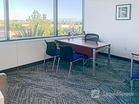 Regus | Cerritos Towne Center