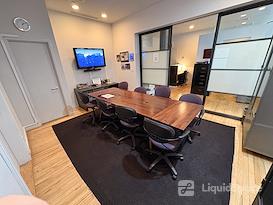 DEVLINHAIR Office in Soho