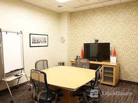 Regus | Gateway Plaza