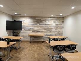 Wilshire 1001 Premium Flex Space & Coworking Solutions