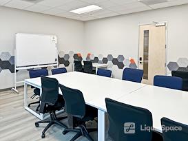 Regus | CA, Ontario - W 6th Street