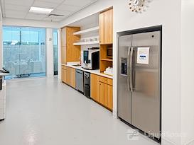 SPACES | Miami - Spaces CocoWalk