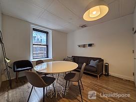 SaGE@276Fifth