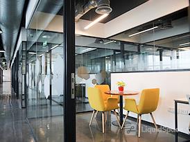 SPACES | Express Avenue