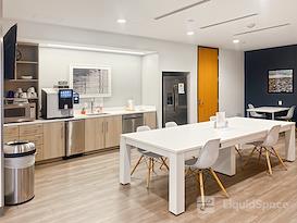 Regus | CA, Laguna Hills - Carlota Plaza
