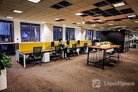 CorporateCubes.Co - 333 Collins