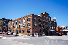 Elevator, a Co-Warehousing Community