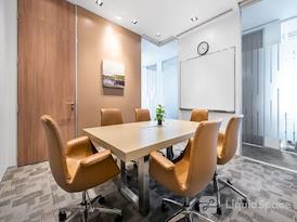Regus | Bangkok, AIA Capital Center