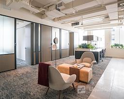 Ora-331 Park Avenue South