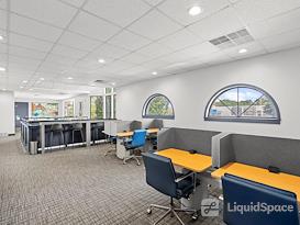 Apt CoWork at Cottonwood Apartments