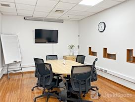 Regus | Santiago, El Golf 40