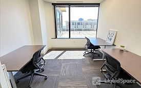 1751 Pinnacle Coworking