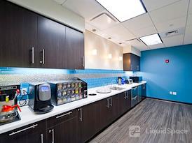 Regus | Sunroad Corporate Center