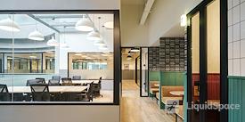 WeWork | 588 Yan'an Dong Lu