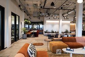 560 Flex by Cummins Station