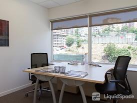 Regus | Istanbul, Besiktas Selenium