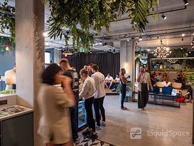 Colony | One Silk St