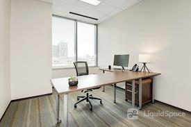 Carr Workplaces - Reston Town Center