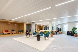 SPACES | La Defense, Cours Valmy