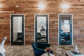 Common Desk - Anderson Lane