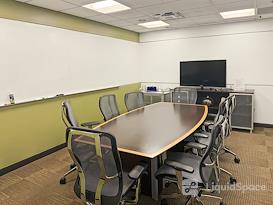 Regus | 600 Third Avenue