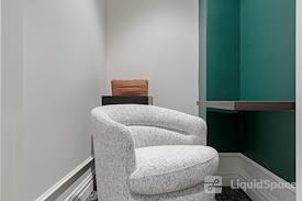 Industrious - Bryant Park off Fifth