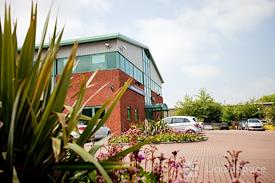 Regus || TOPA Financial Plaza