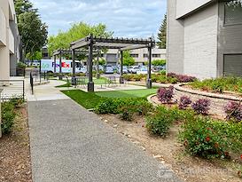 HQ | CA, Gold River - Coloma Rd