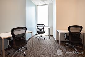 Regus || US Bank Tower