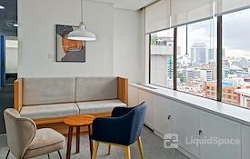 HQ | Jakarta, Menara Cakrawala