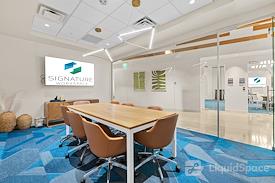 Signature Workspace Wiregrass