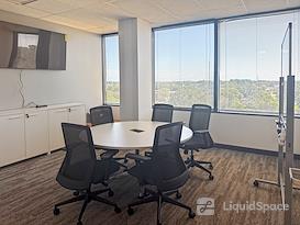 Regus | LA, Lafayette - W. Pinhook Rd.